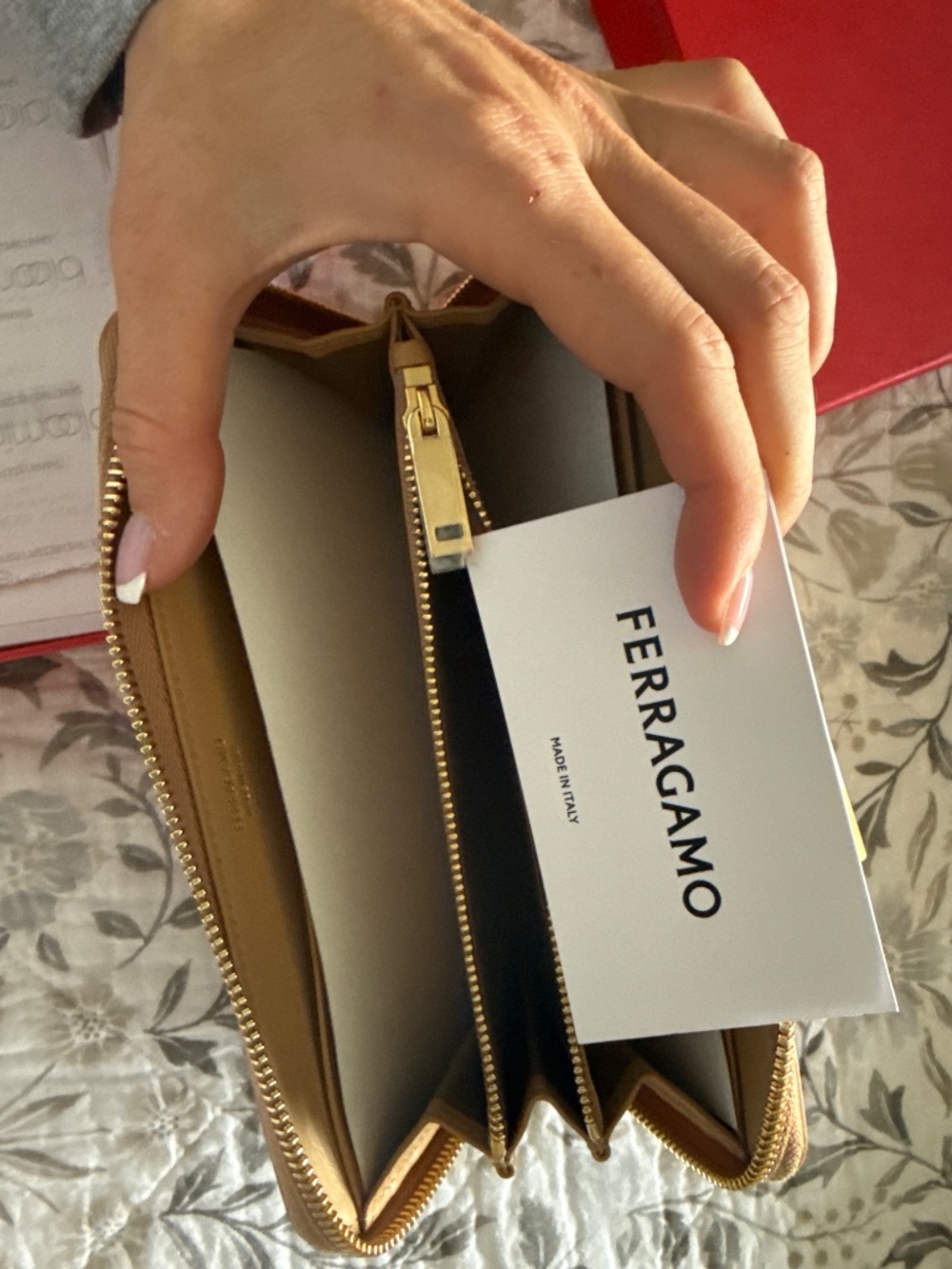 Ferragamo Wallet - Picture 3 of 3